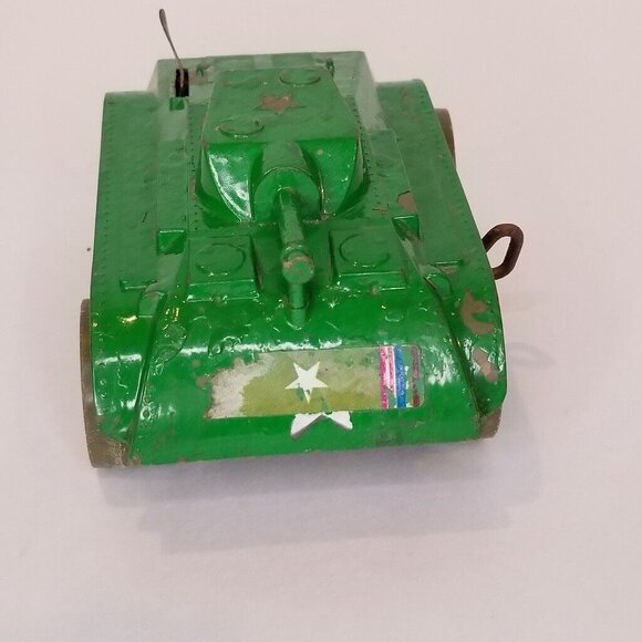 Vintage Marx Toys Wind Up Green Tin Tank Working Motor Original Key - Picture 2 of 8